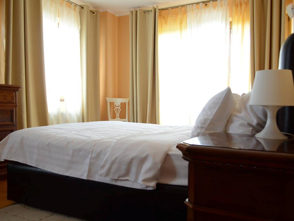 Monte Carlo Palace 酒店 布加勒斯特