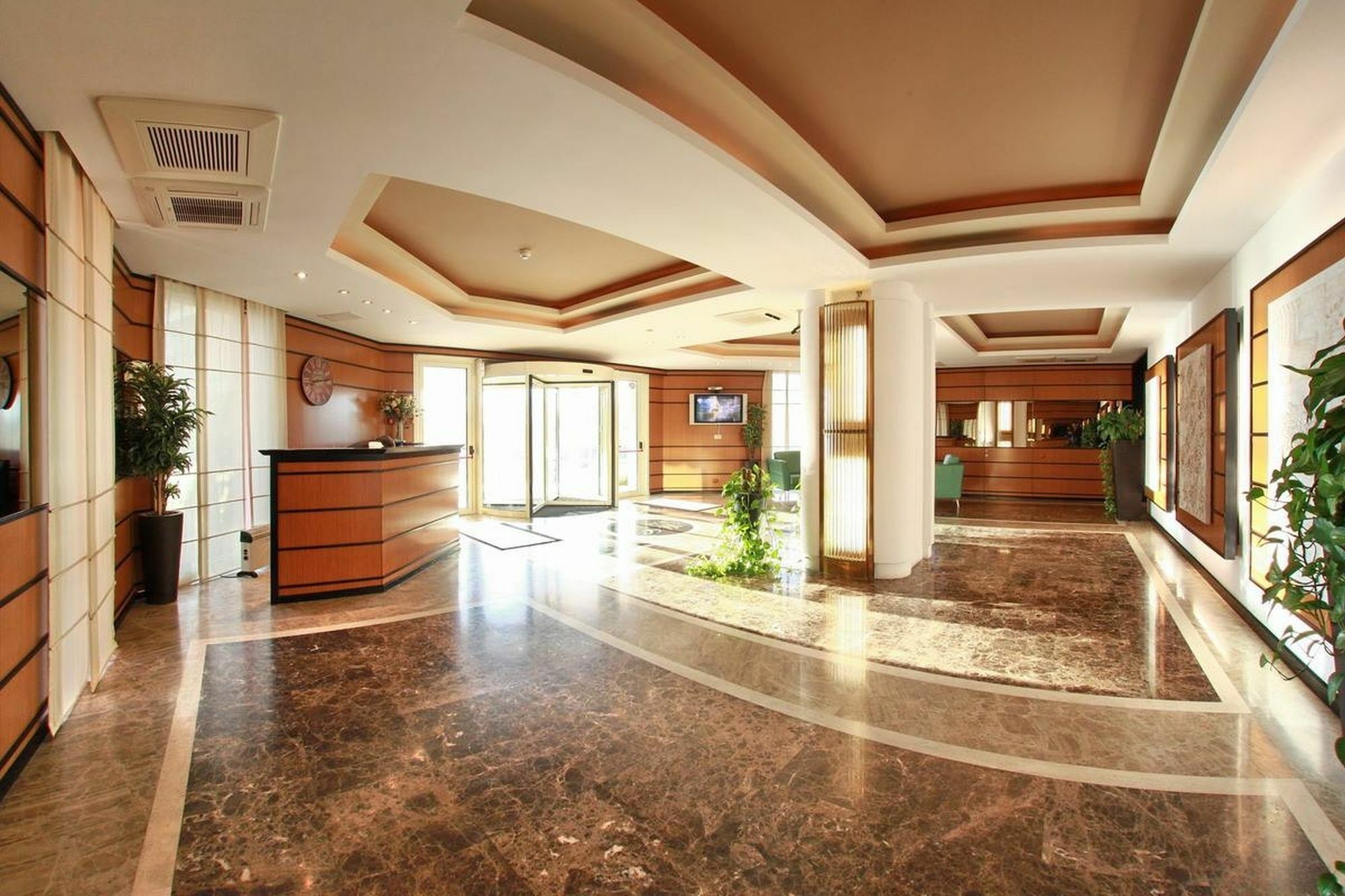 酒店 Monte Carlo Palace